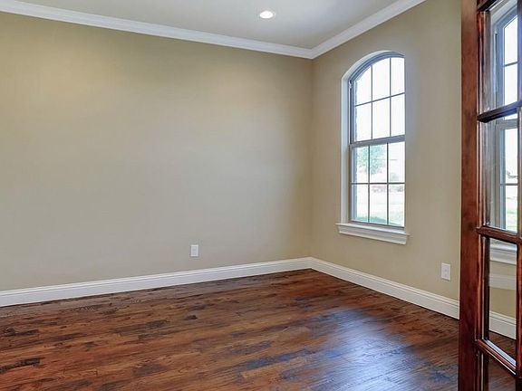 5th image of 3315 Preston Club Dr