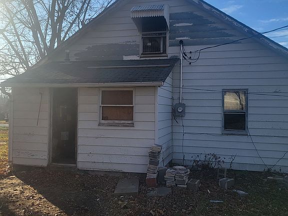 3rd image of 807 S Jackson St