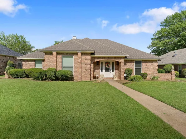 46 Lanshire Dr, Texarkana, TX 75503