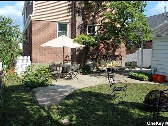 2nd image of 253 Kensington Rd S