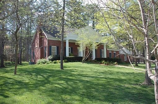 3rd image of 1209 Westwood Dr