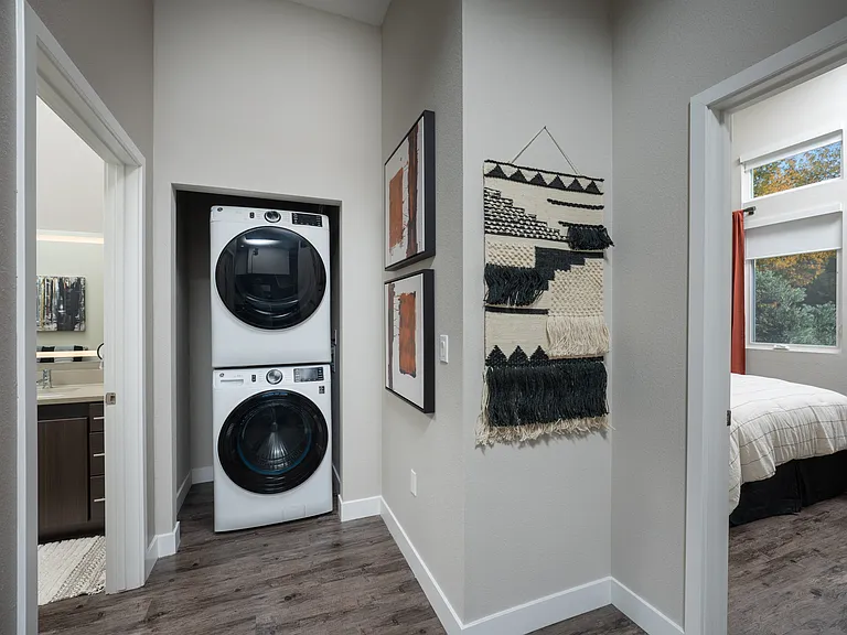 Ladera Apartments — Photo 6