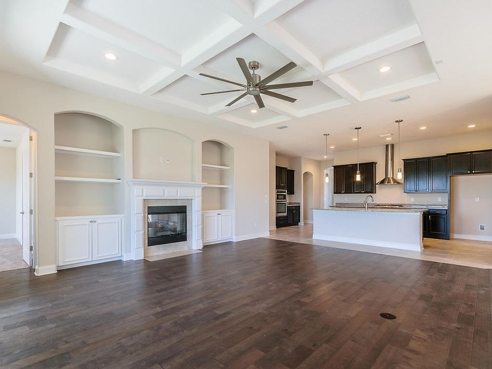 1st image of 577 Charter Oaks Blvd