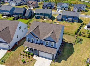 572 Redfish Way, Hoschton, GA 30548