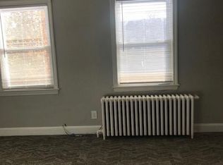 200 36th St NE APT 4, Washington, DC 20019