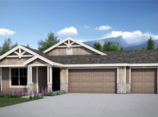 924 Rainier Loop, Mount Vernon, WA 98274