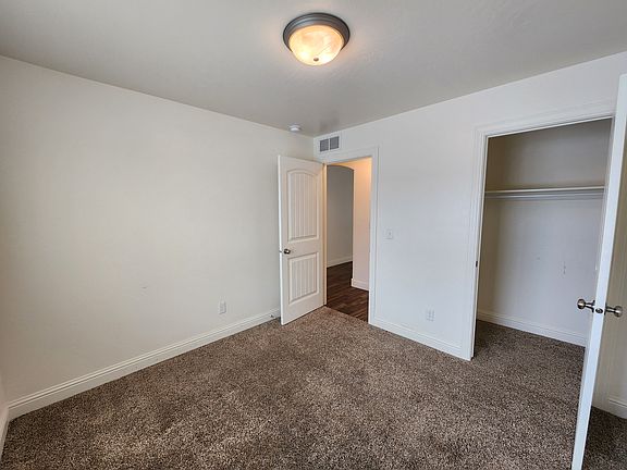 3rd image of 1801 N Roy Dr