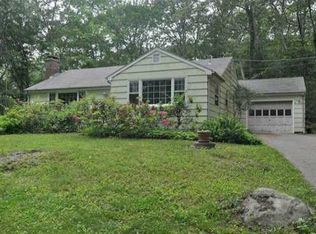 60 Hundred Acre Pond Rd, South Kingstown, RI 02892