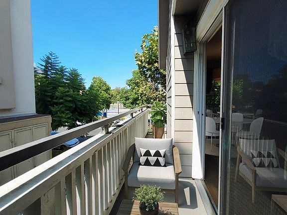 5th image of 1411 S Westgate Ave APT 201