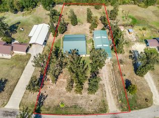 332 Rs County Rd #3130, Emory, TX 75440