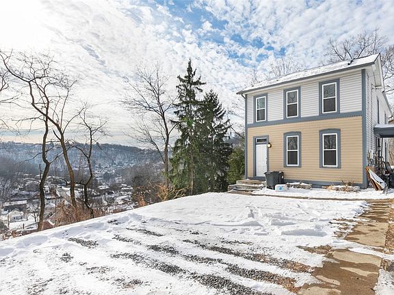 2nd image of 299 Mount Royal Blvd
