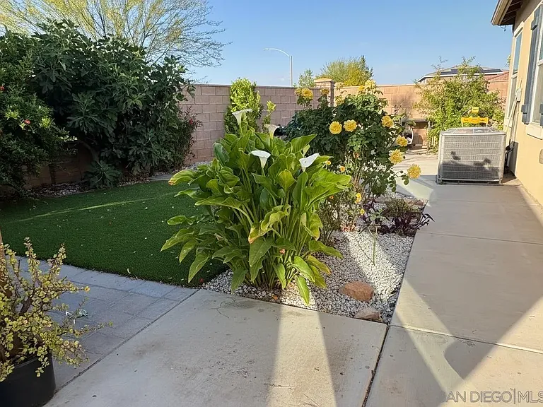 420 Appleton Way — Photo 26