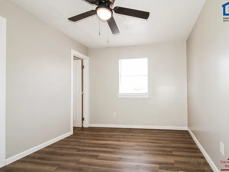 Highpoint Estate Apartments — Photo 17