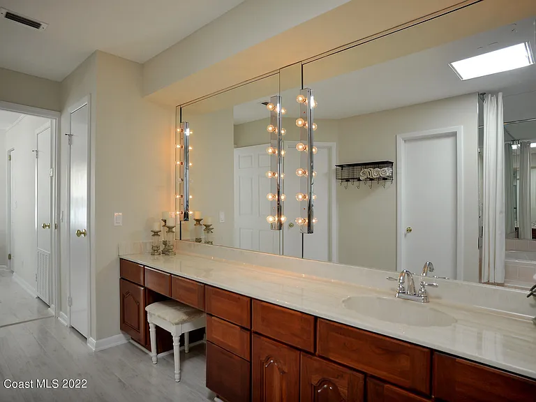 412 La Costa St — Photo 25