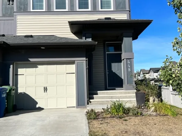 448 Hillcrest Cir SW, Airdrie, AB T4B 4B3