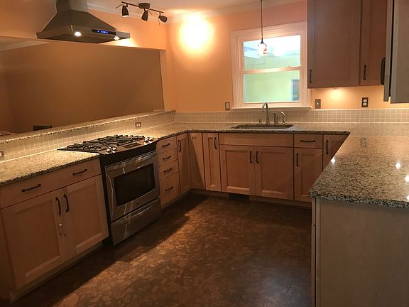 Kitchen Slide in Stove