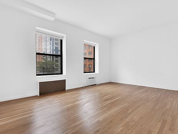 2nd image of 152 E 35th St APT 5C