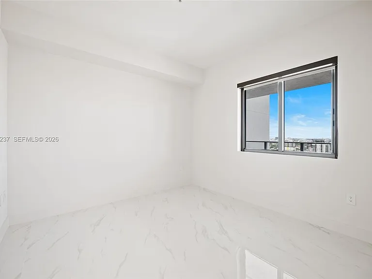 700 NE 24th St #2105 — Photo 7