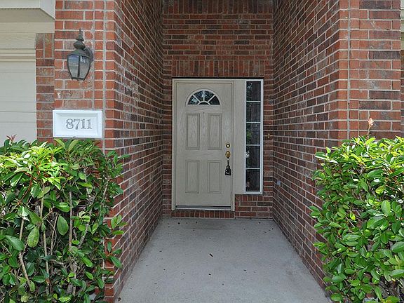 2nd image of 8711 Indian Maple Dr