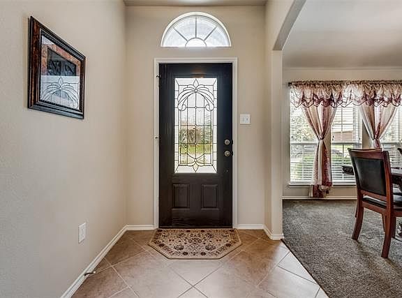 4th image of 1243 Bay Line Dr