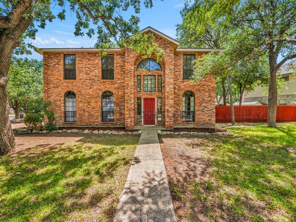 2326 Oak Castle