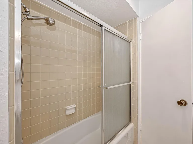 14179 Misty Meadow Ln — Photo 36