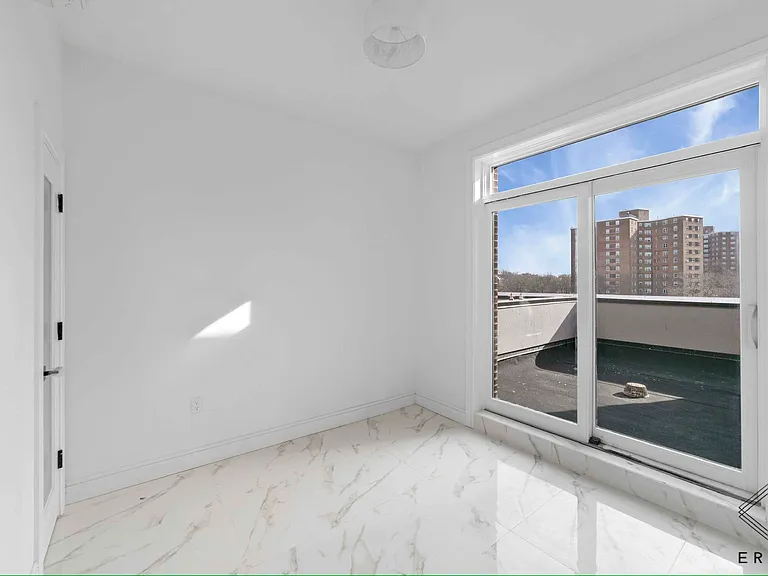 1541 Dean St #306 — Photo 13