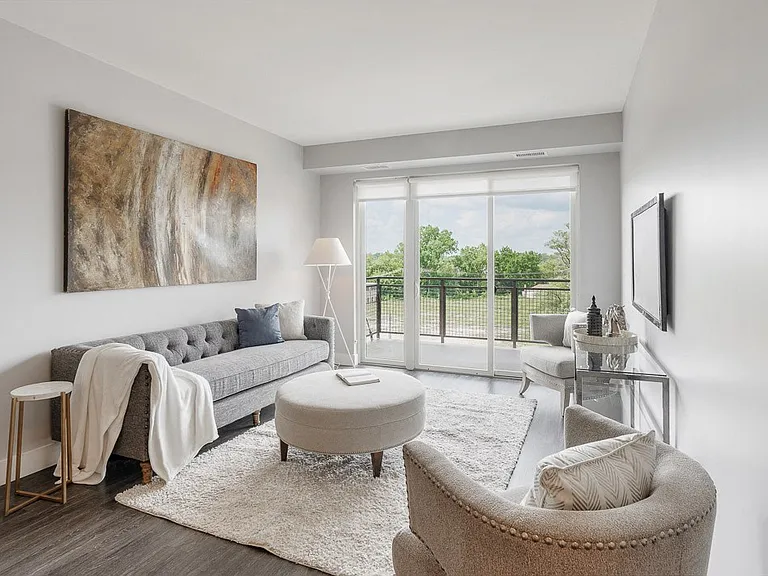 HIGHPOINT Barrington — Photo 16