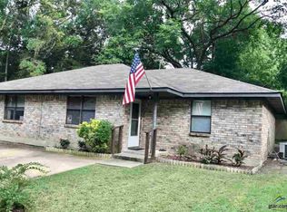 912 Sycamore St, Mineola, TX 75773