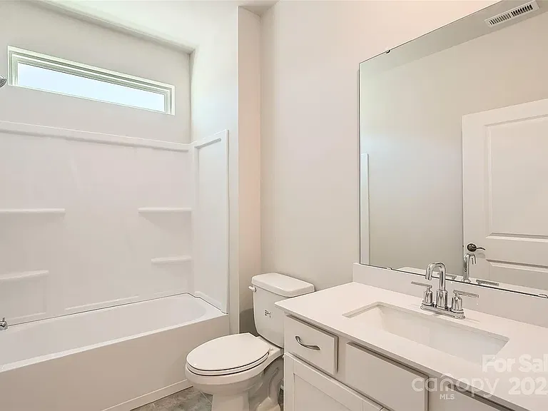5944 Oak Branch Cir #5944 — Photo 10