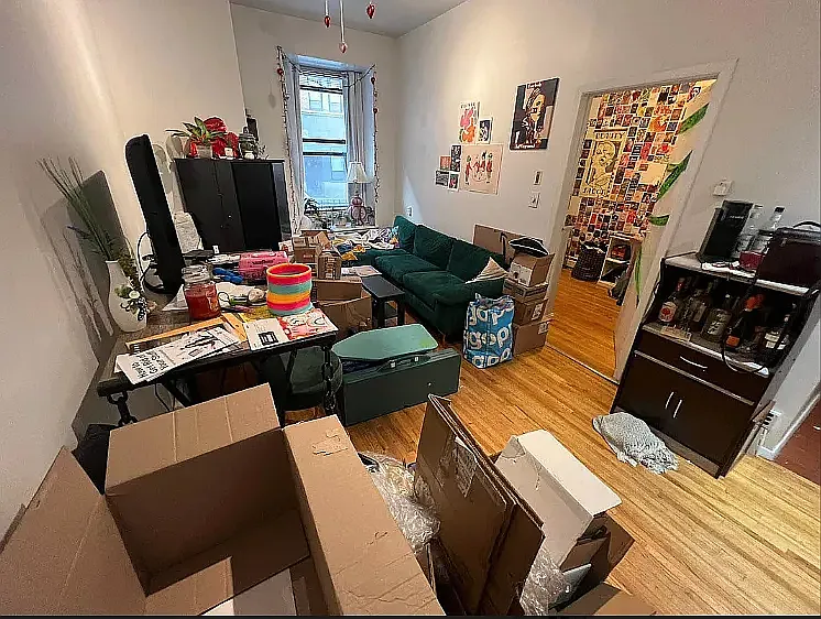 413 W 52nd St #1A — Photo 1