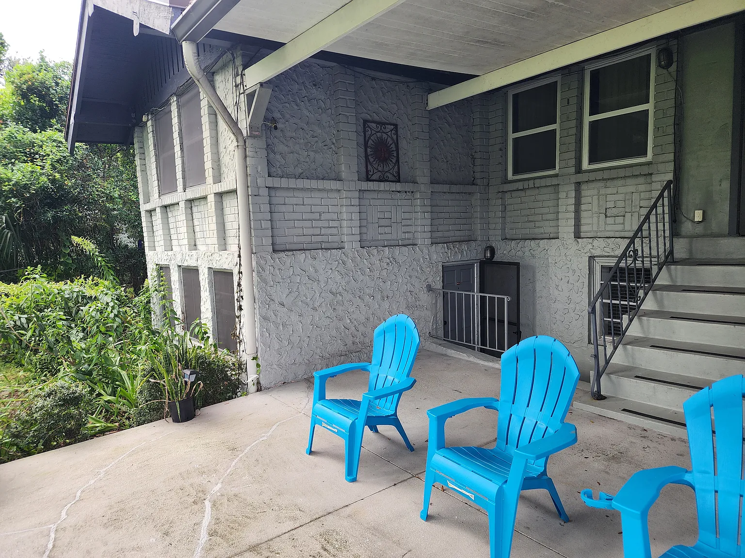 1 bed, 900 sqft, $1,300 — Photo 2