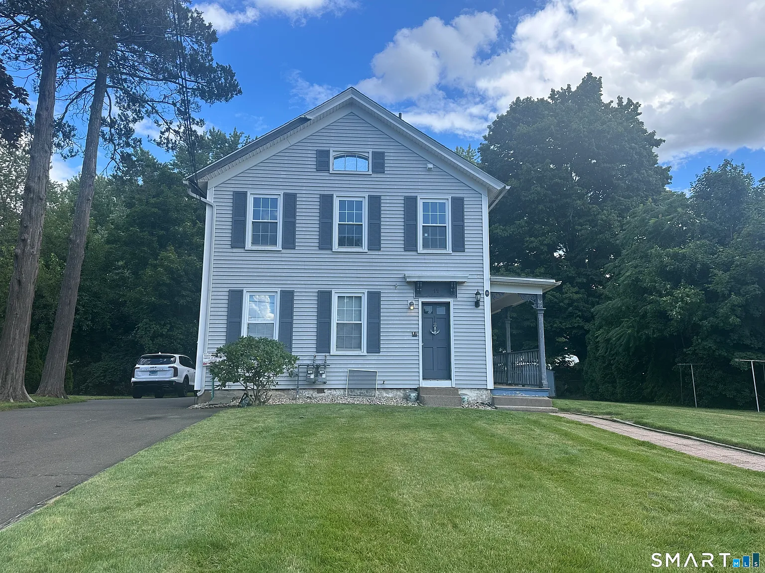 3 bed, 1.0 bath, 1104 sqft, $1,800 — Photo 1