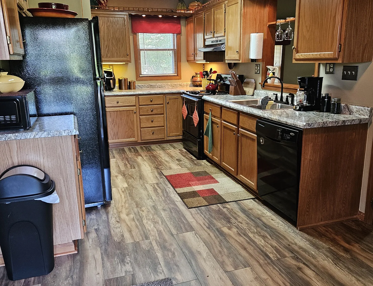 9103 Noland Rd — Photo 3