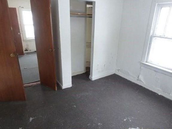 4th image of 728 Whitmore Ave