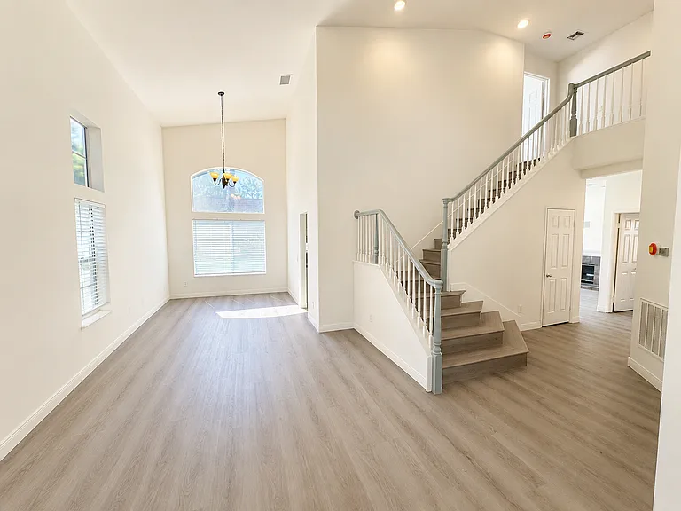 5178 Corte Vistora — Photo 4