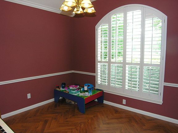 Formal Dining