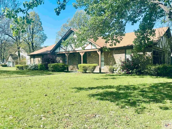 204 Kay St, Nash, TX 75569