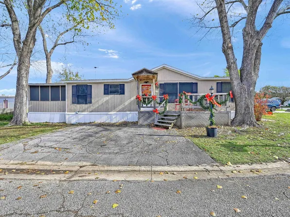 111 Valerie Ln, Knollwood, TX 75092