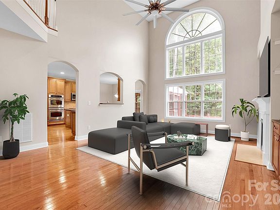 4th image of 5003 Trinity Trace Ln