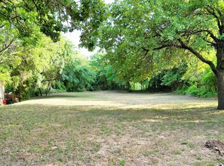 1523 Oakwood Dr, Denton, TX 76205