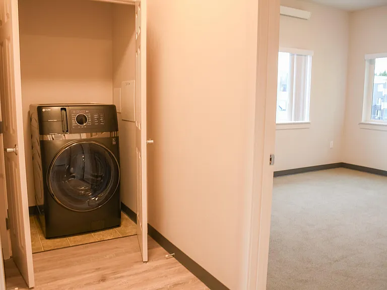 Kirkland Heights Apartments — Photo 80