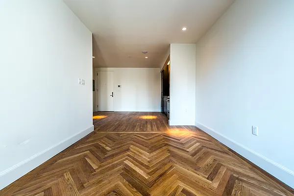 Rented by Nooklyn NYC LLC | media 125