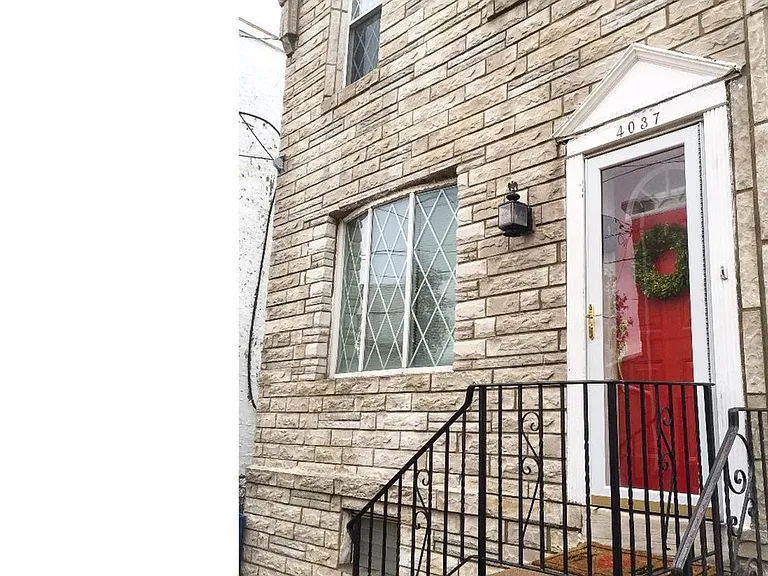 4037 Boone St — Photo 1