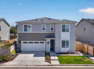 11382 N La Brisa Dr, Fresno, CA 93730