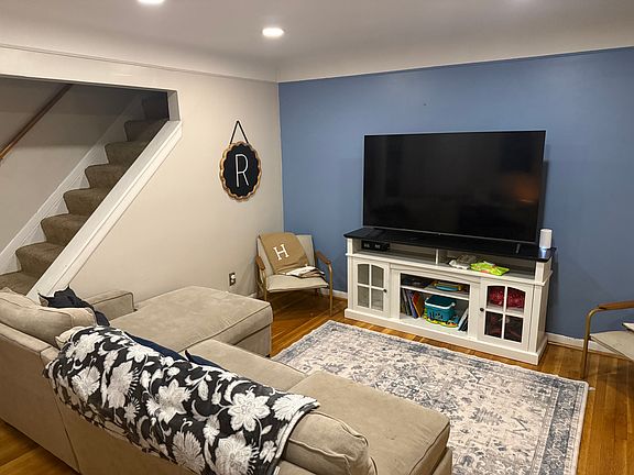 2nd image of 9884 Hubert Ave