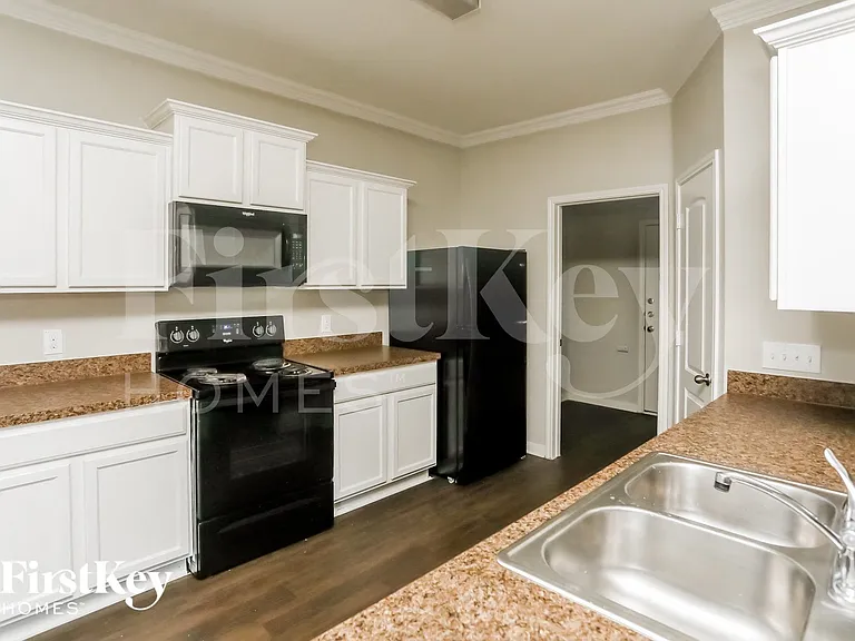 1343 Barrel Dr — Photo 5