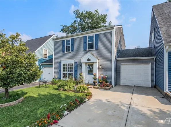 29W413 Greenbriar Ln, Warrenville, IL 60555