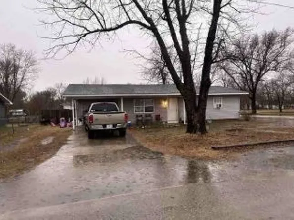 207 N Cruise St, Clarkton, MO 63837