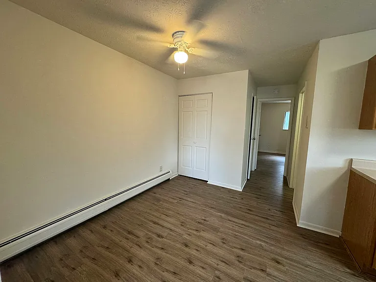 4438 Hamilton Ave #5 — Photo 5